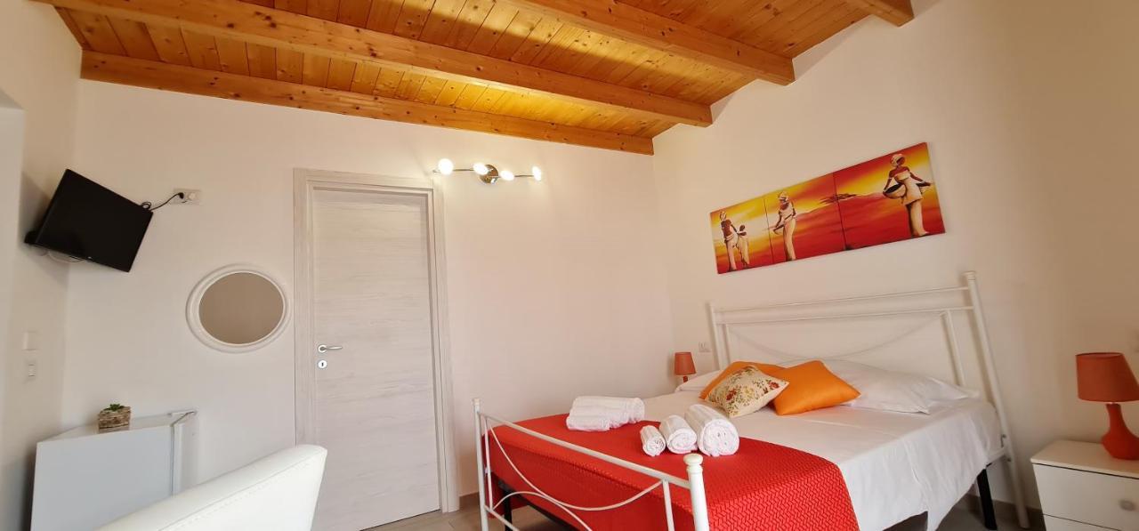 Kalispera Hotel Torre Lapillo Buitenkant foto
