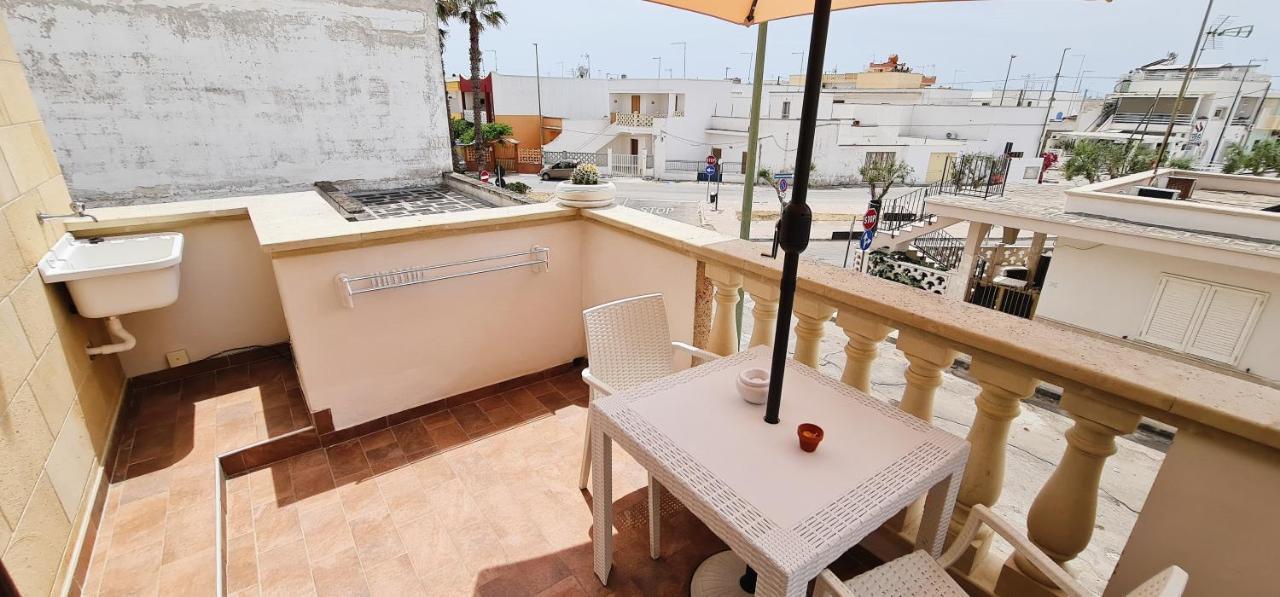 Kalispera Hotel Torre Lapillo Buitenkant foto